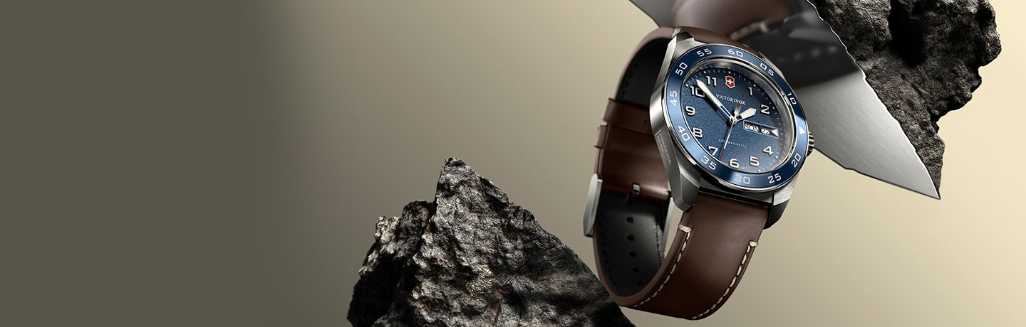 Men's Victorinox Watches